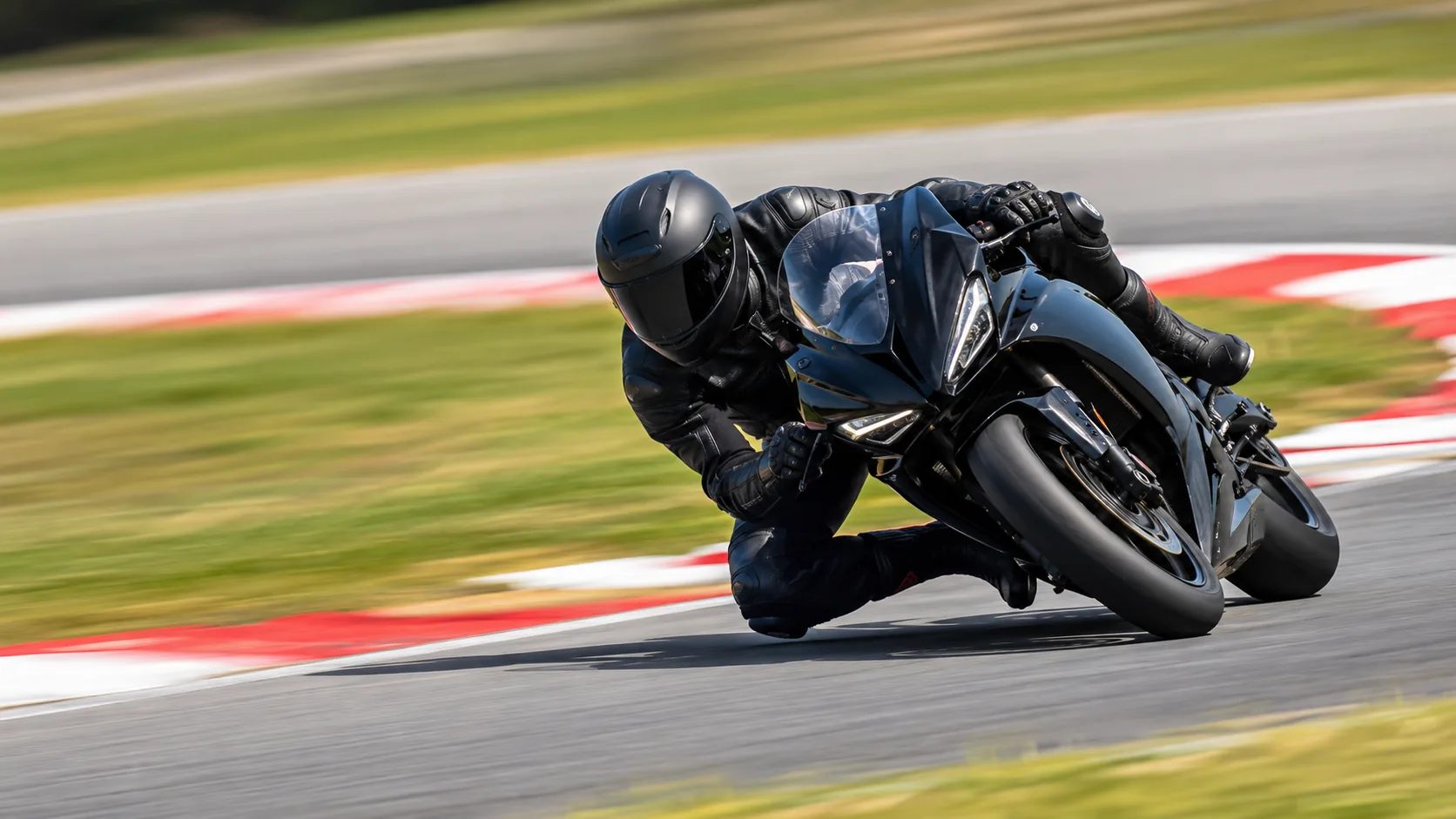 Vitesse moyenne sur un trackday moto : à combien roule-t-on vraiment ?